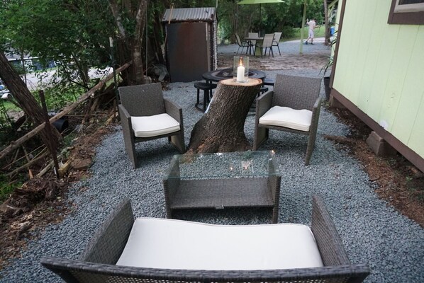 تناول الطعام بالخارج