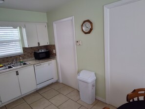 Private kitchen - Lakeland Entire Home (Lakeland)