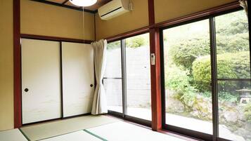 Private Vacation Home | 1 bedroom, in-room safe, bed sheets