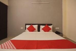 Room - OYO Flagship 42752 Greenfield Colony (Faridabad)