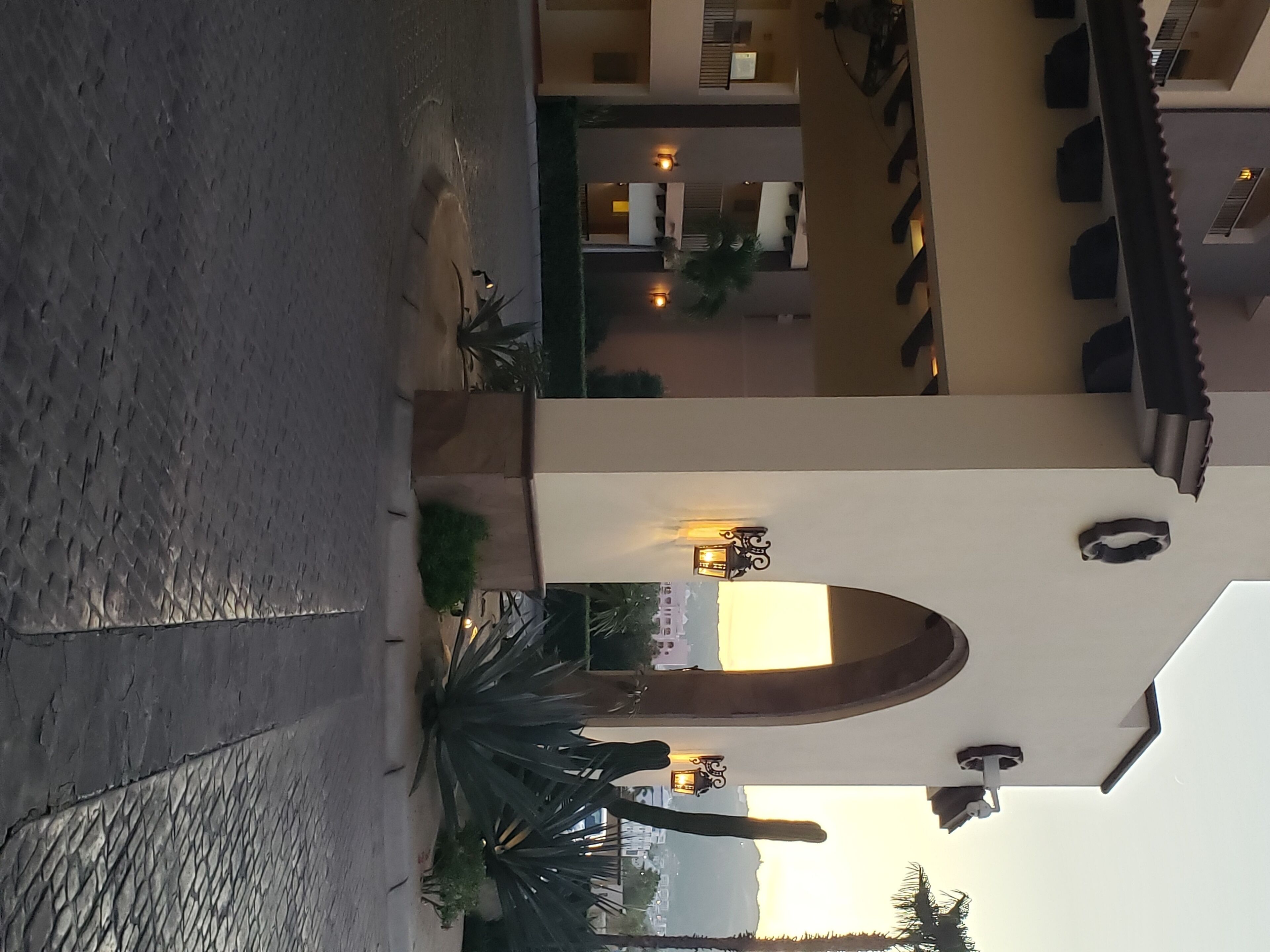 المنشأة من الخارج