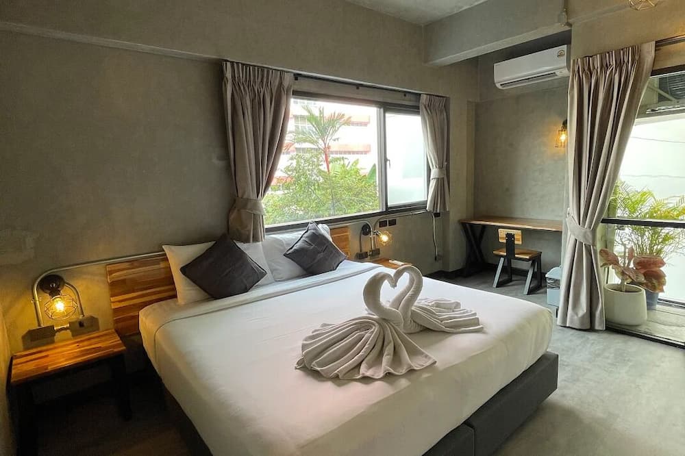 Mad Monkey Bangkok Hostel - Adults Only