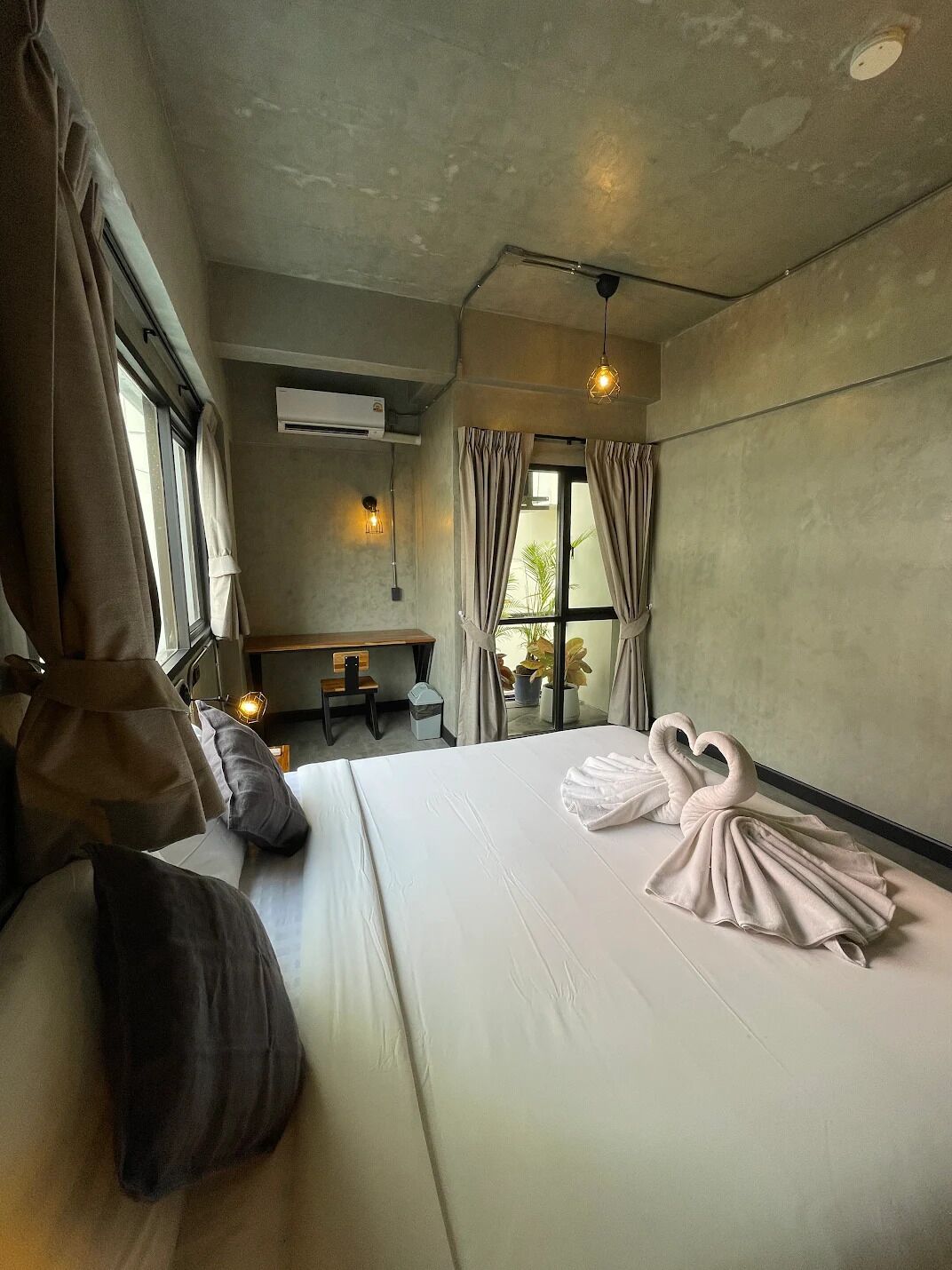 Photo - Mad Monkey Bangkok