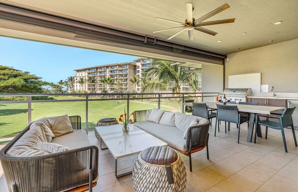 Outdoor dining - Maui Resort Rentals: Luana Garden Villas 6C – Modern 3BR Villa at Kaanapali’s Newest Luxury Residences! (Lahaina)