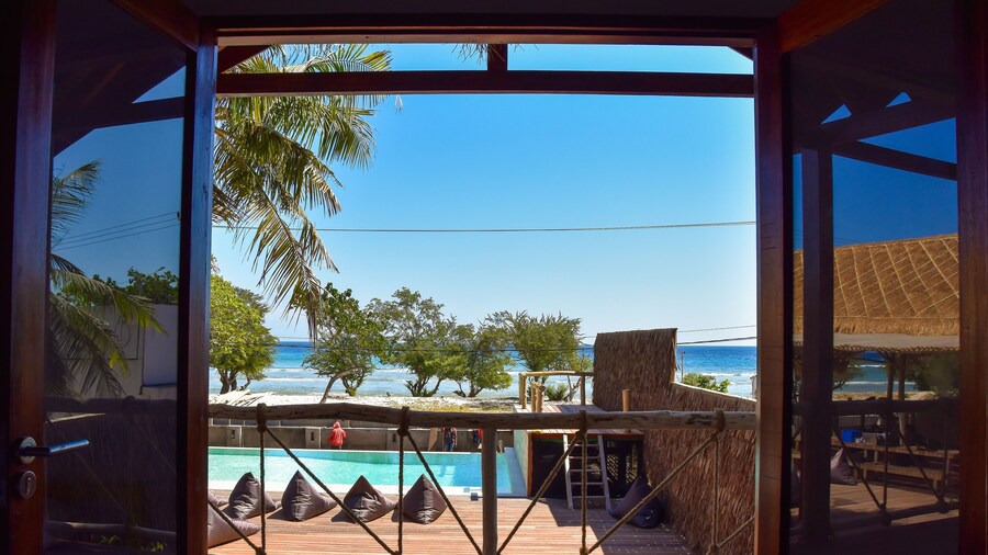 Mad Monkey Gili Trawangan - Hostel