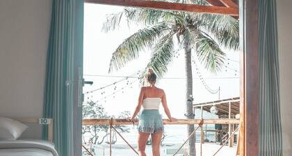 Mad Monkey Gili Trawangan - Hostel