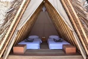 Twin Teepee | Wi-Fi gratis dan seprai linen