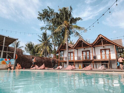 Mad Monkey Gili Trawangan - Hostel