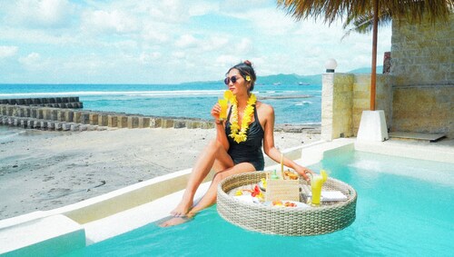 Oceanfront 2BR Luxe Infinity Pool Marble Bath Villa Nautilus