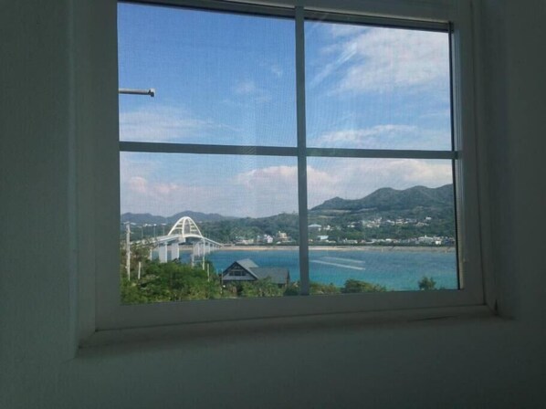 Familie studio, 1 slaapkamer, niet-roken, uitzicht op zee | Uitzicht vanaf balkon