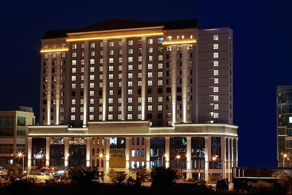 Front of property - evening/night