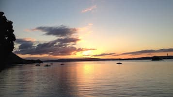 PĂ„ stranden och strandhanddukar