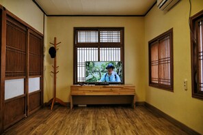 獨棟房屋 (Jiho's tangerine orchard) | 2 間臥室、免費無線上網