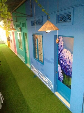 Blackout drapes, iron/ironing board, free WiFi