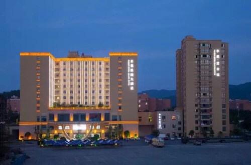Hengdian Film Town Fengjing Jiali Hotel (Qingming Shanghe Tu Branch)