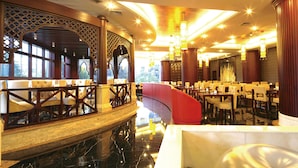 Unclassified image, 5 of 185, button - Hengdian World Studios · Guomao Hotel (Qingming Riverside Scene Store) (Jinhua)