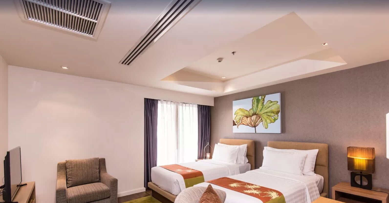 2 slaapkamers, een strijkplank/strijkijzer, gratis wifi, een wekker