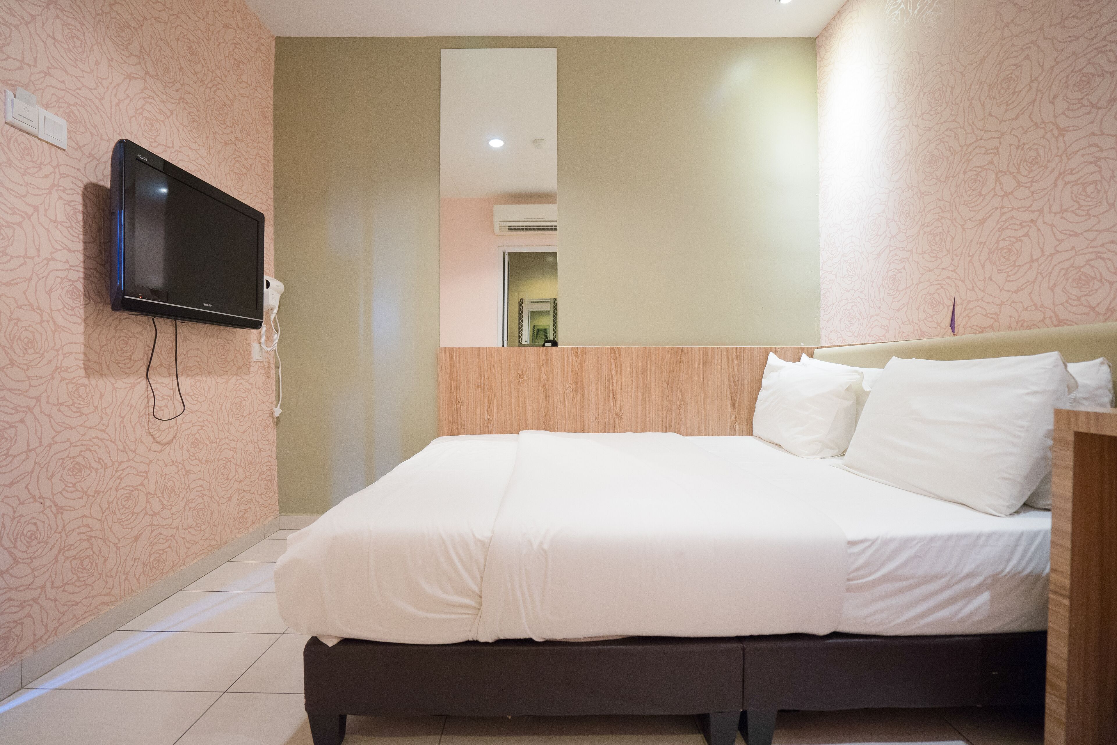 Desk, iron/ironing board