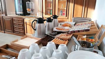 Daily buffet breakfast (EUR 9.00 per person)
