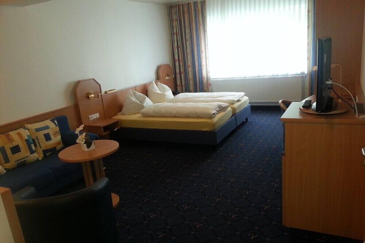 Standard Double Room | Minibar, desk, free WiFi