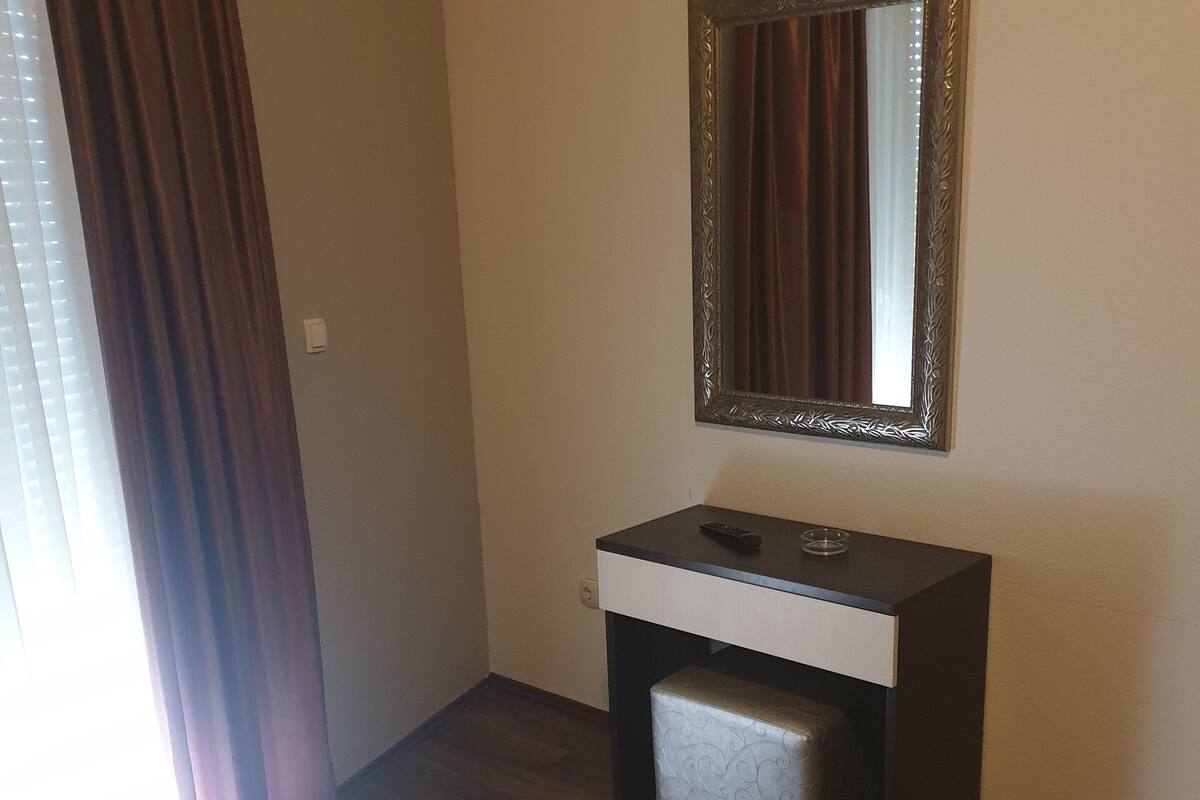 Chambre Simple Standard | Minibar, rideaux occultants, Wi-Fi gratuit, draps fournis