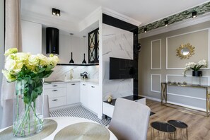 Premier-Apartment | 1 Schlafzimmer, Bügeleisen/Bügelbrett, kostenloses WLAN, Bettwäsche