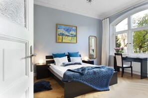 Apartment | 2 bedrooms, desk, iron/ironing board, bed sheets - Elite Apartments Sopot Admiralski (Sopot)