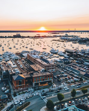 Exterior - Hammetts Hotel (Newport)