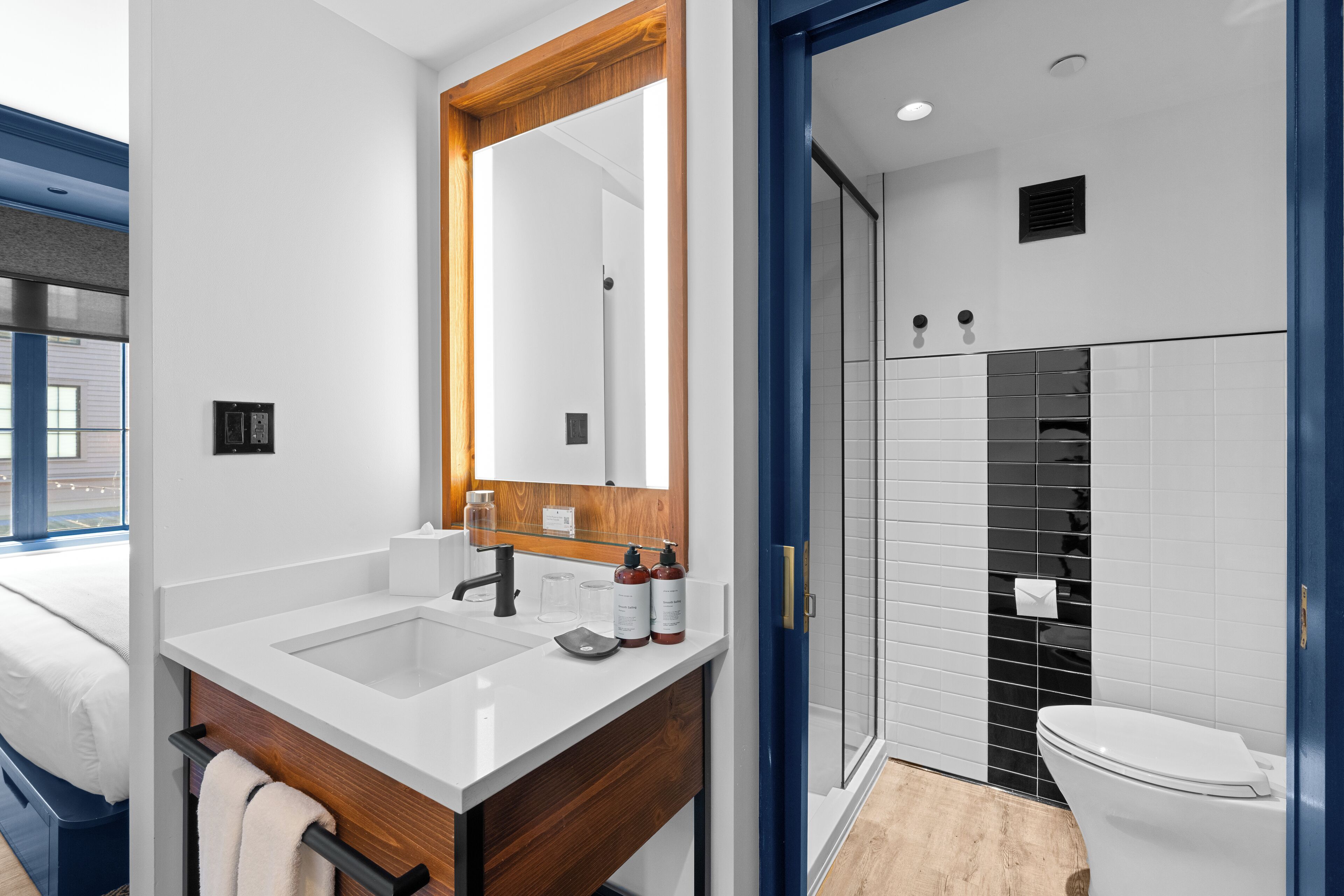 room, 1 king bed | frette italian sheets, premium bedding, in-room safe, blackout curtains