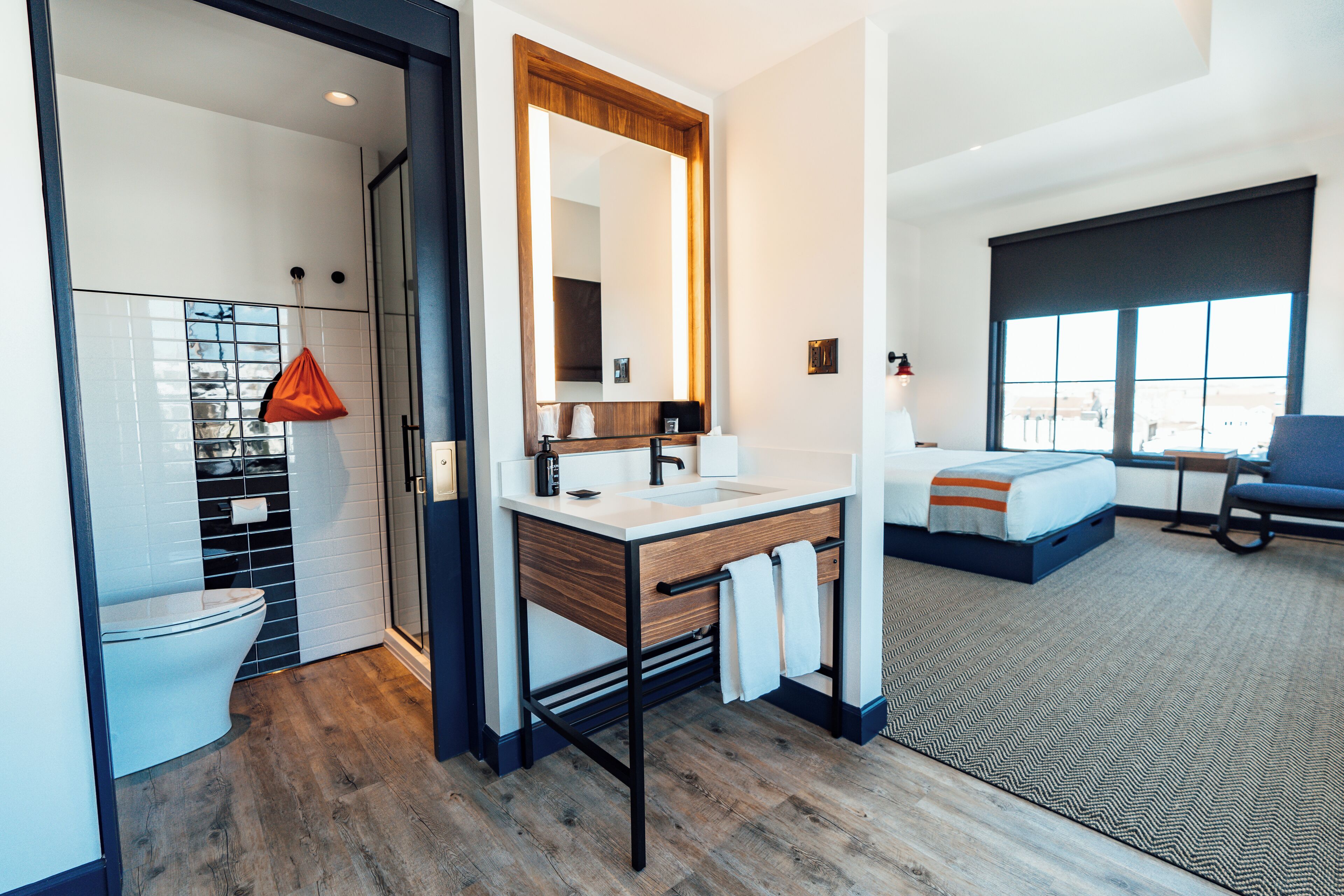 suite (mercantile) | frette italian sheets, premium bedding, in-room safe, blackout curtains