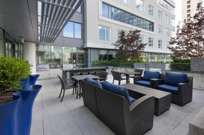 Apartment (1 Bedroom) | Balcony