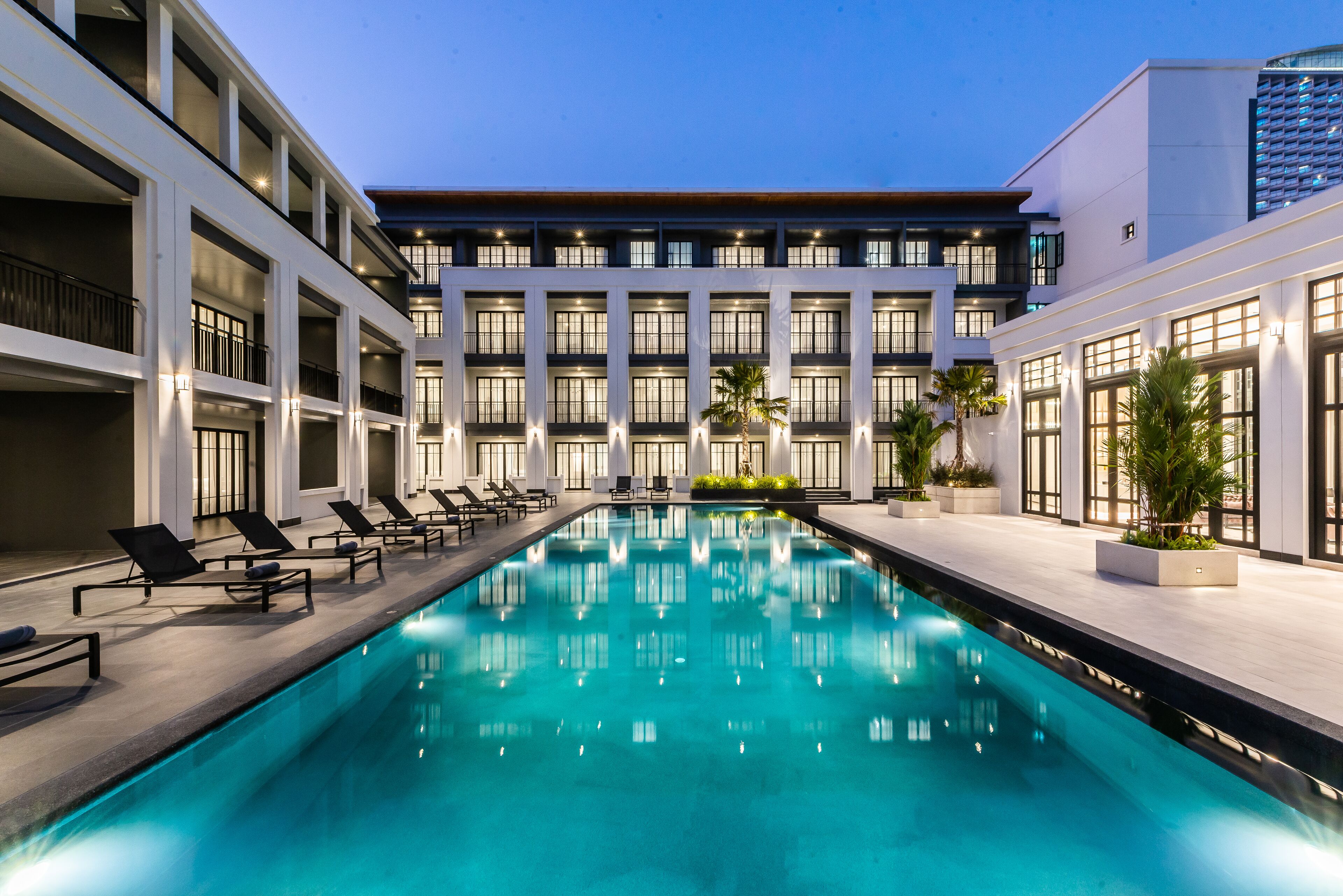 outdoor pool, pool loungers