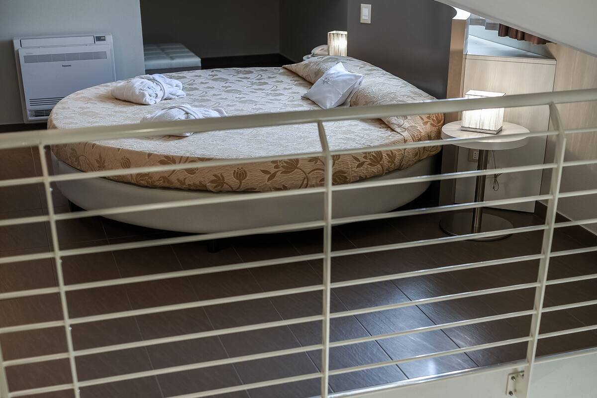 Deluxe-Suite | Minibar, Zimmersafe, Schreibtisch, kostenloses WLAN
