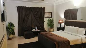 Standard Double Room | Soundproofing, free WiFi