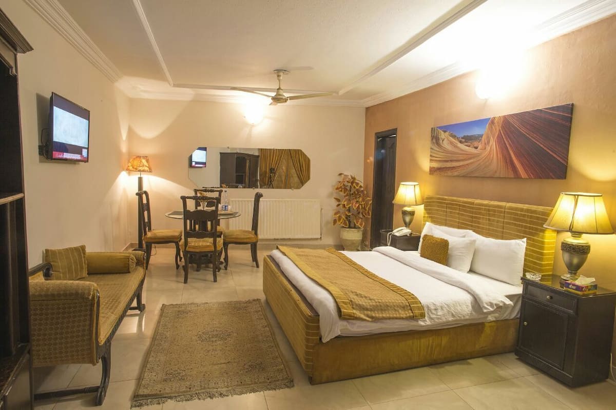 Executive Room | Soundproofing, free WiFi