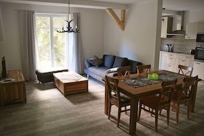 Apartment (4) | Living room