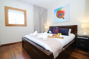 Luksusleilighet | 2 soverom, safe på rommet, strykejern/-brett og wi-fi (inkludert)