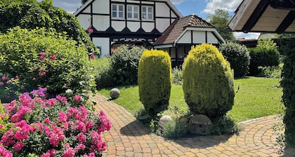 Vacation home with garden on the Weser cycle path near the Pied Piper town of Hameln