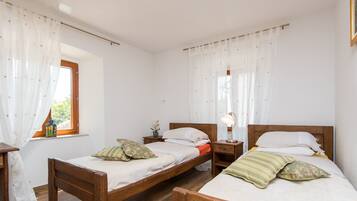 Villa, Private Pool | 4 bedrooms, hypo-allergenic bedding, individually decorated