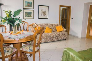 TV - Casa la Torre - YourPlace Abruzzo (Rocca San Giovanni)