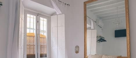 Basic Double Room | Down comforters, in-room safe, desk, laptop workspace