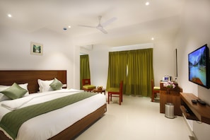 Soundproofing, free WiFi