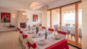 Villa, frente al mar | Servicio a la habitación
