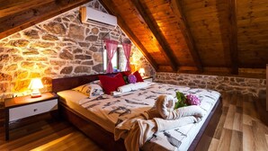 7 chambres, chambres insonorisées, fer et planche à repasser