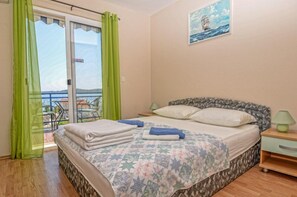 Studio, Meerblick | Verdunkelungsvorhänge, kostenloses WLAN, Bettwäsche