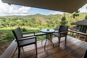 Comfort Triple Room | Terrace/patio - Chiang Mai Elephant Friends (Mae Wang)