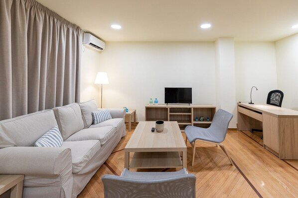 Interior - Athens Kyniska Apartments (Athens)