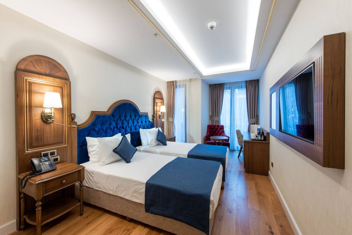 Standard Twin Room | Premium bedding, minibar, in-room safe, desk