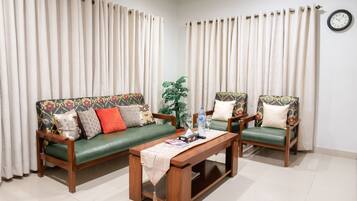 Family Cottage | Living area