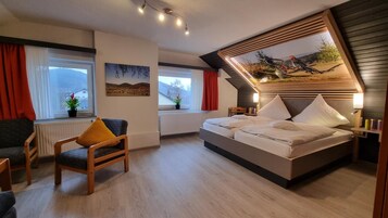 Apartment, 2 Bedrooms | 1 bedroom, soundproofing, free WiFi